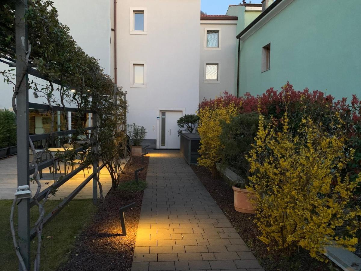 Residence Bleu San Dorligo della Valle Luaran gambar